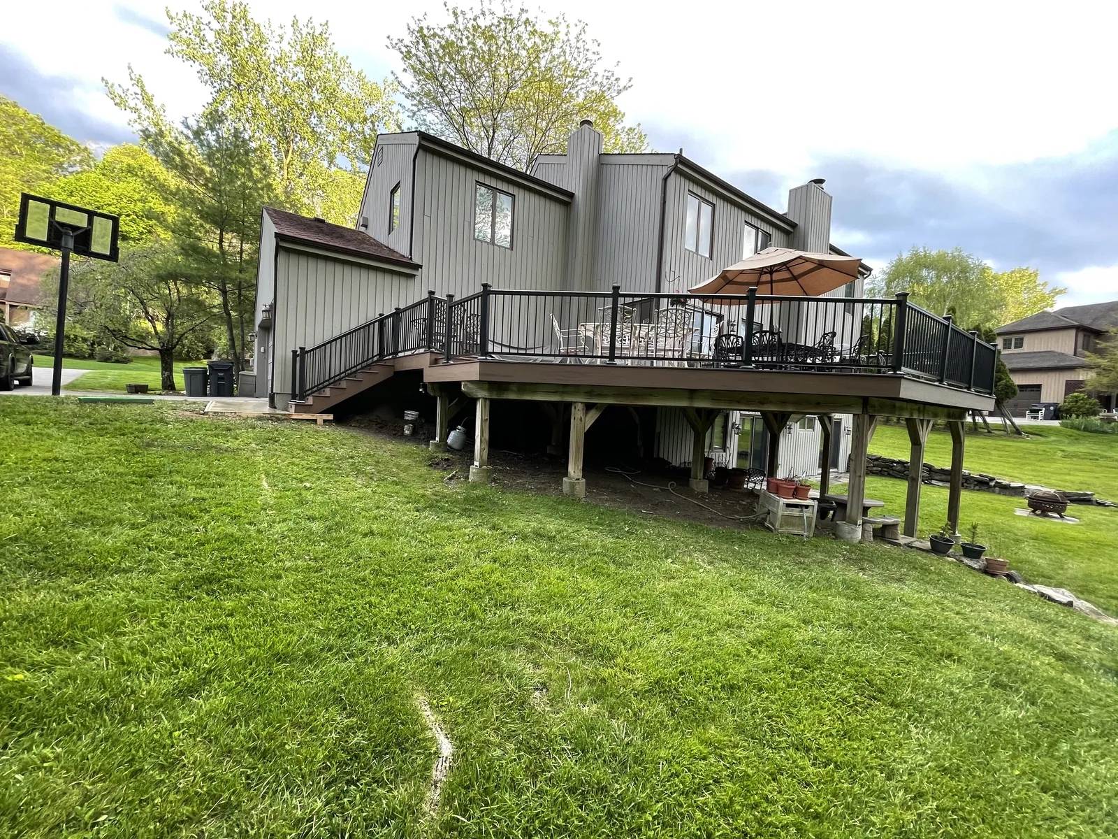 Composite deck surface and outdoor furniture — low maintenance, honestly told