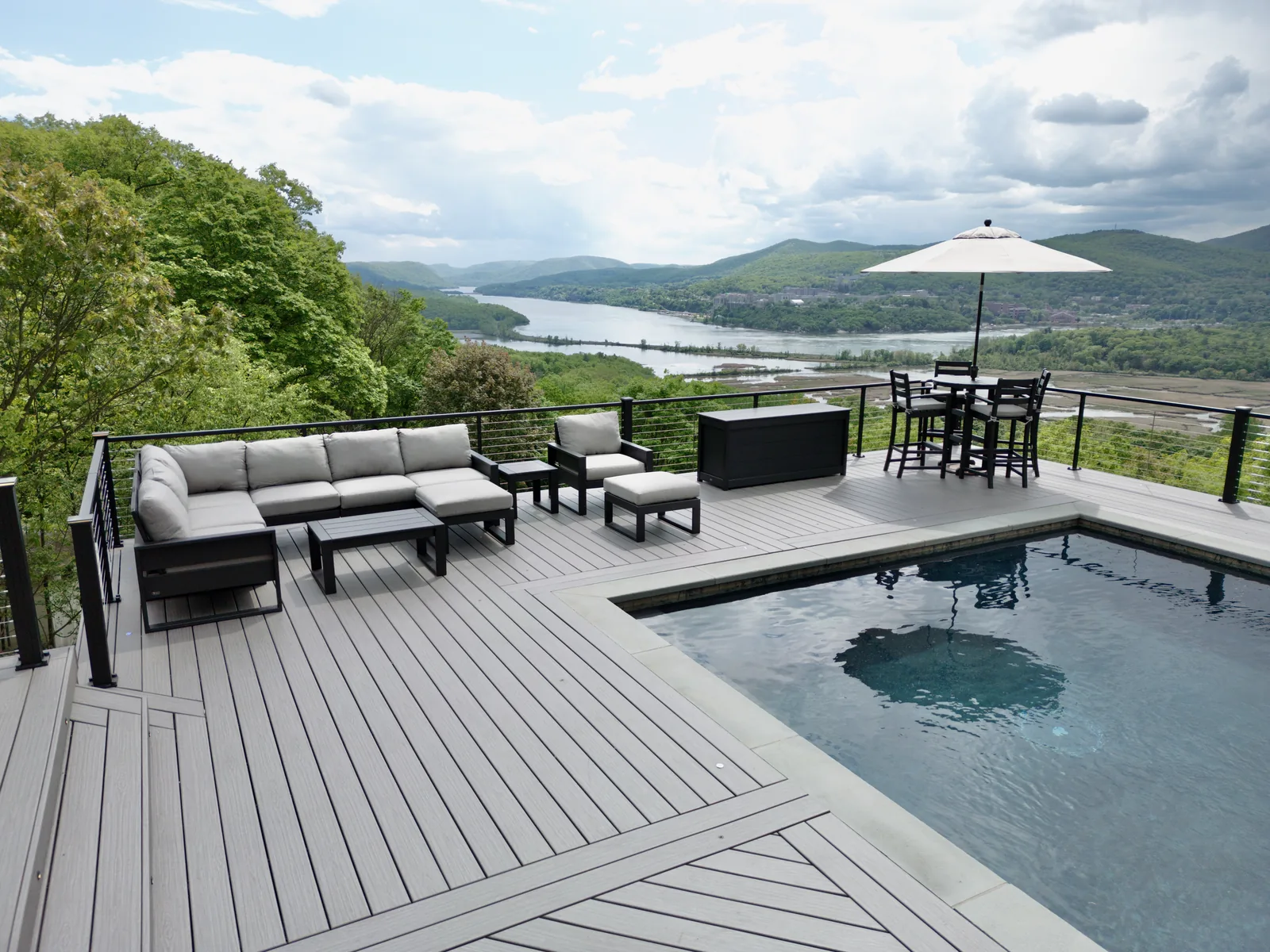 Cable railing deck overlooking Hudson River and mountains in Garrison, NY