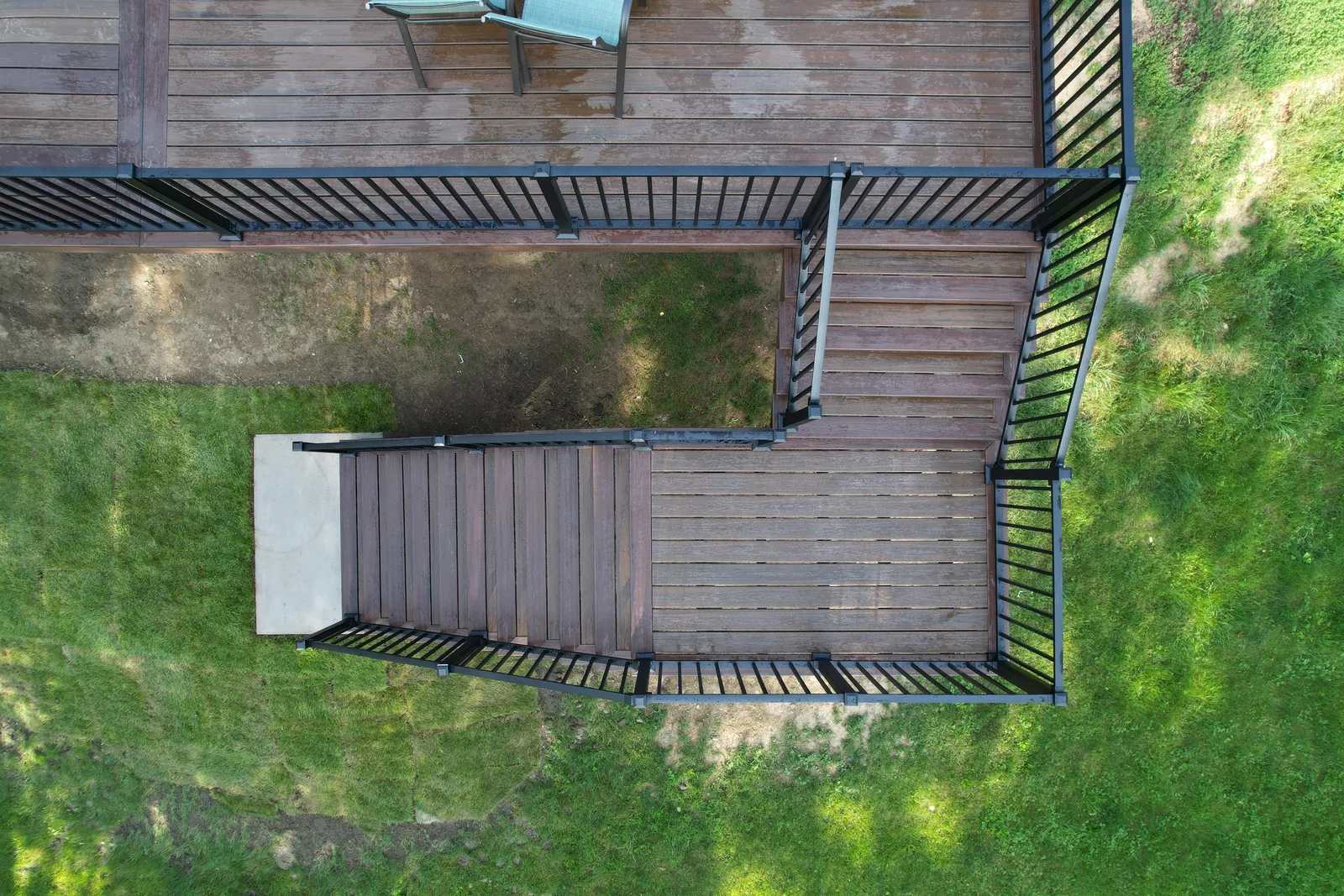 Overhead view of a composite deck landing and staircase in the Hudson Valley, NY